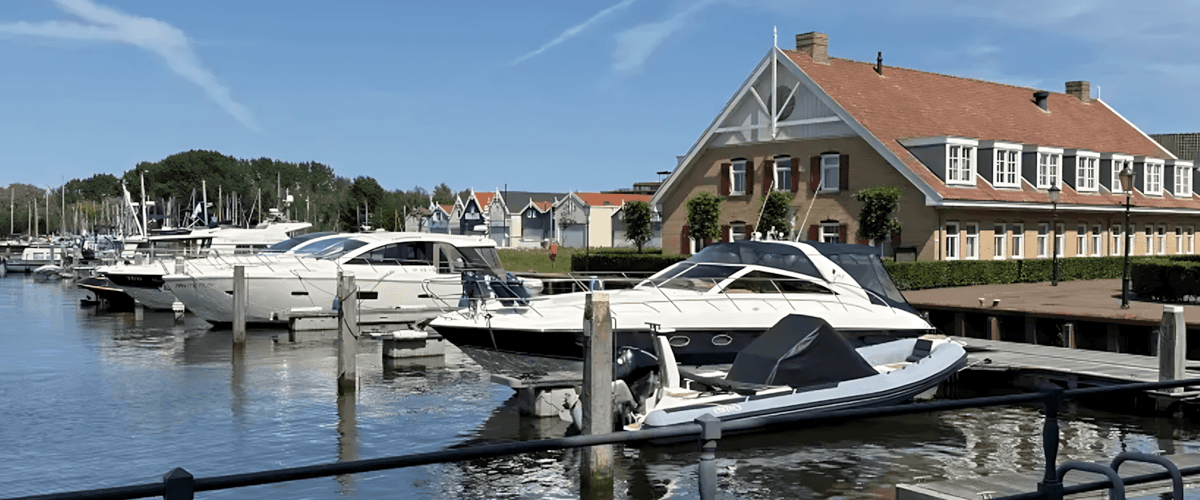 Parkeerplaats huren in Huizen