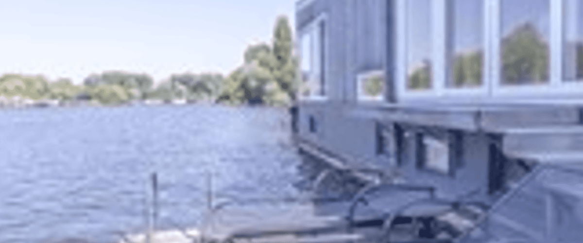 Woonboot huren in Amsterdam