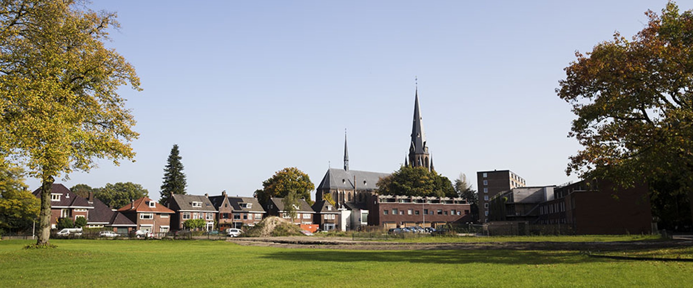 Gestoffeerde studentenkamer met gedeelde voorzieningen