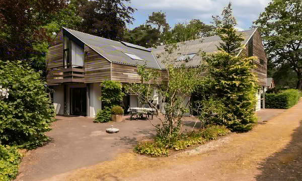 Huis | 272m² | Noodweg | €4975,-