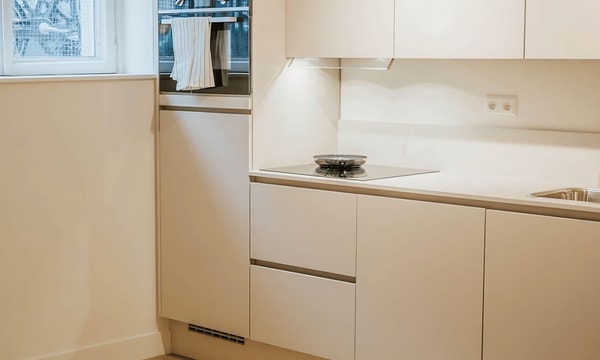 Studio | 36m² | van Welderenstraat | €1300,-