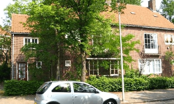 Kamer | 24m² | Van Lennepstraat | €375,-