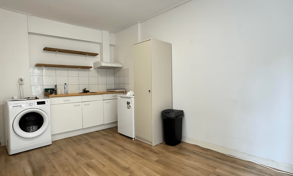 Studio | 20m² | Hoefstraat | €868,-