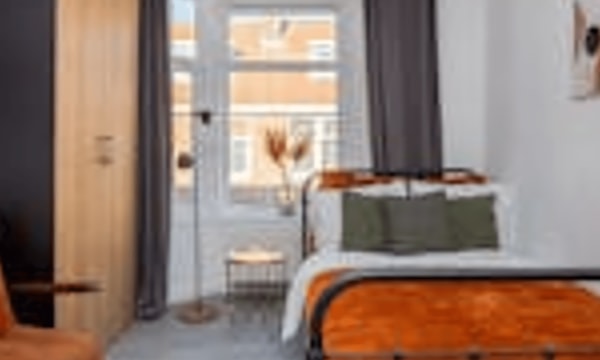 Studio | 45m² | €750,-