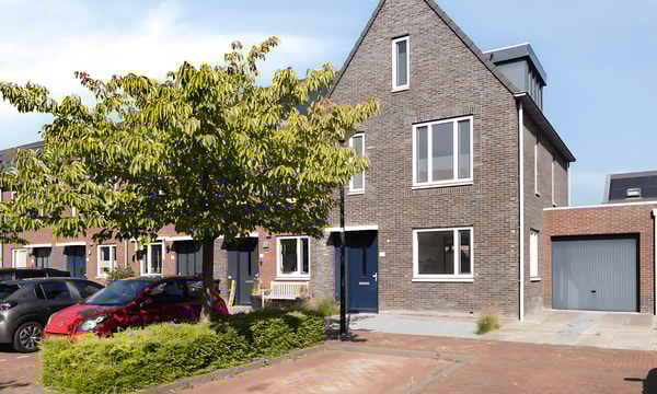 Huis | 139m² | €1950,-