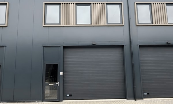 Bedrijfsruimte | 156m² | Morsestraat | €1400,-