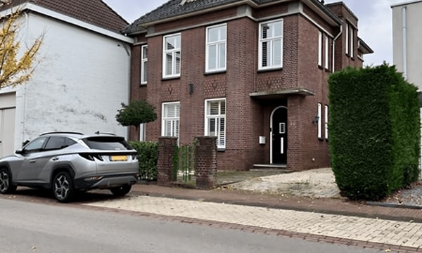 Huis | 238m² | €2750,-