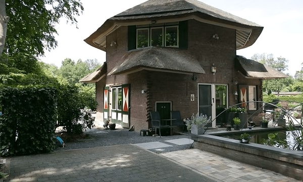 Huis | 227m² | 's-Gravelandseweg | €3250,-