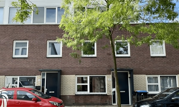 Kamer | 6m² | G.I. Brucestraat | €348,-