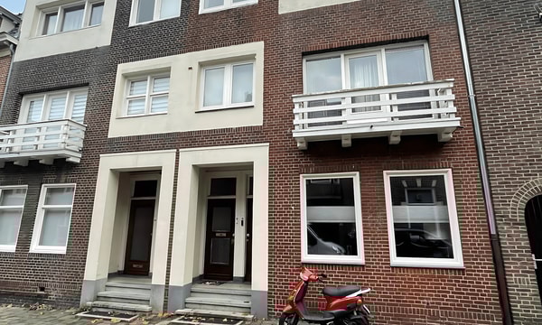 Studio | 40m² | Schoolstraat | €596,-
