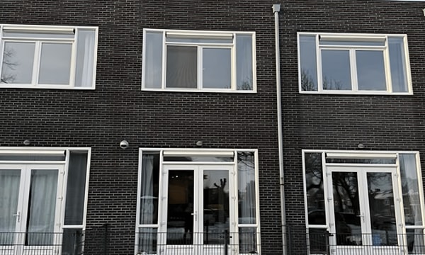 Huis | 100m² | €1365,-