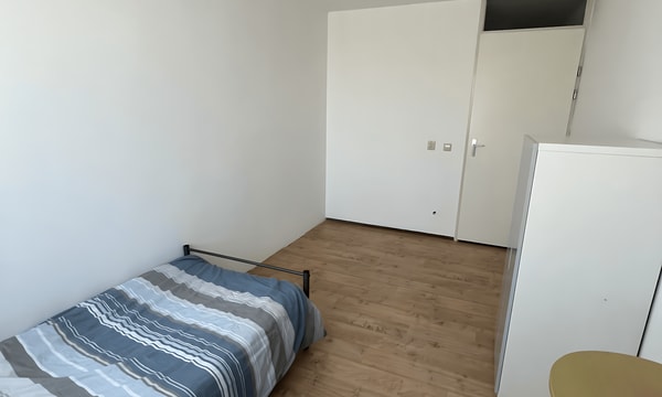Kamer | 11m² | €900,-