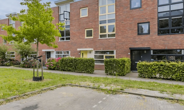 Huis | 129m² | Rijnland | €2500,-