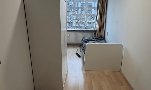 Kamer | 10m² | 's-Gravelandseweg | €600,-