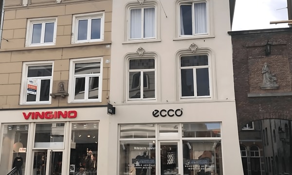 Studio | 62m² | €1895,-