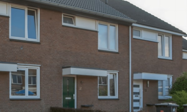 Huis | 100m² | Caumerstraat | €932,-