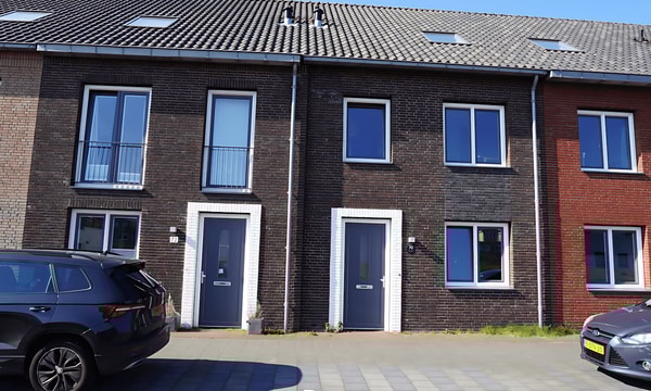 Huis | Glaskloksingel | €2500,-