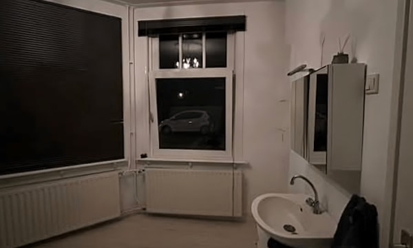 Kamer | m² | €390,-