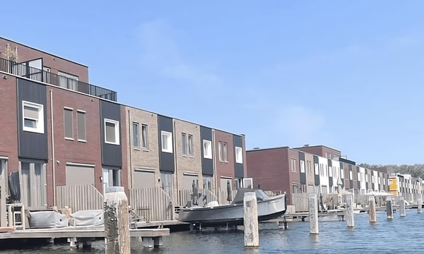 Huis | 107m² | €1875,-