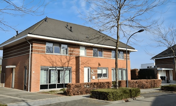 Huis | 120m² | €1250,-