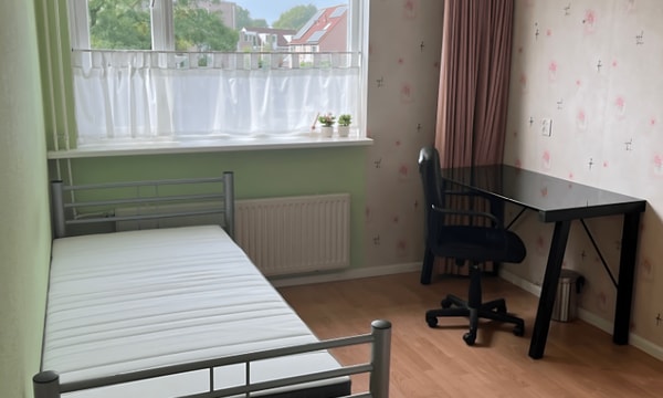 Kamer | 12m² | Goudplevier | €750,-