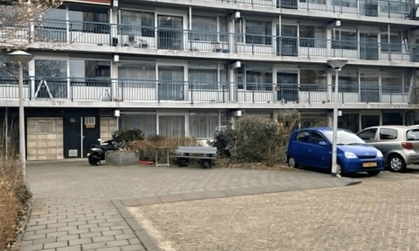 Huis | Rietgorsplein | €834,-
