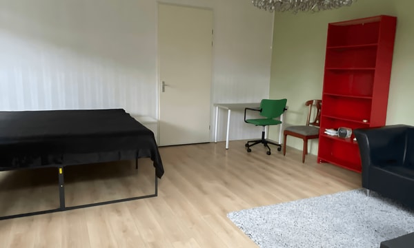 Studio | 50m² | Van Kootenstraat | €1795,-