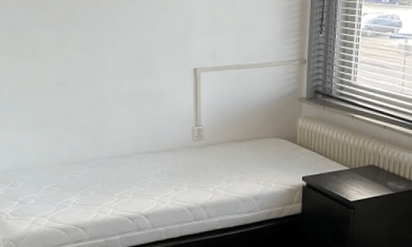 Kamer | 12m² | €550,-