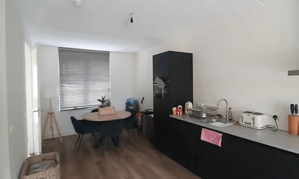 Kamer | m² | €673,-