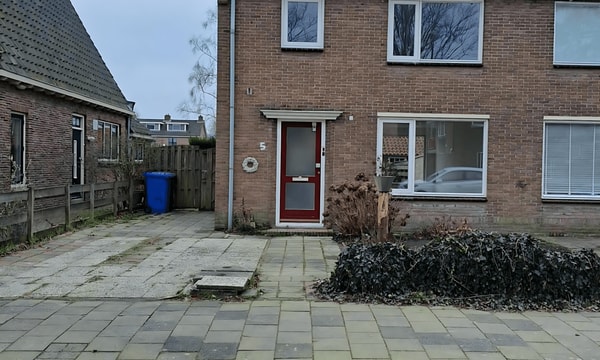 Huis | 61m² | €673,-
