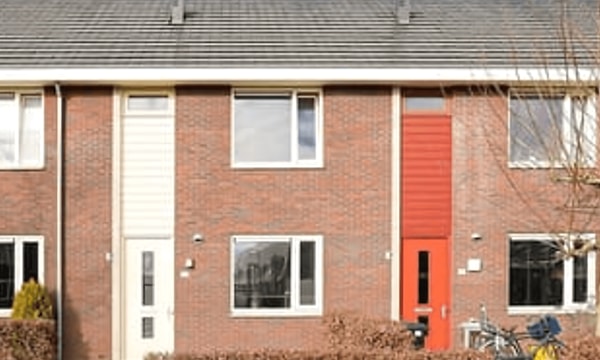 Huis | 126m² | €1975,-