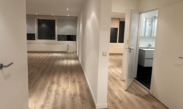 Kamer | 13m² | Meidoornweg | €1500,-