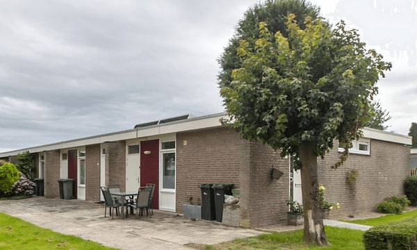 Huis | m² | €626,-