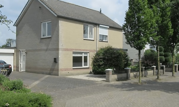 Huis | 123m² | Beekgraafstraat | €1850,-