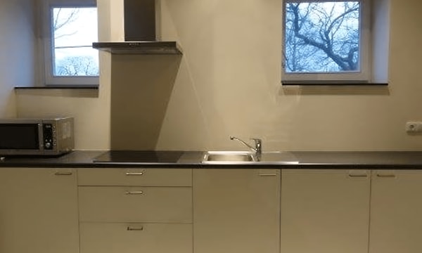 Huis | 60m² | €890,-