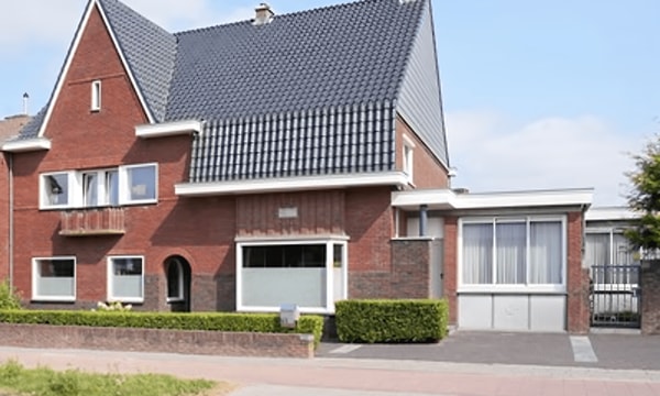 Huis | 300m² | Rijksweg | €2990,-