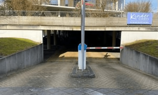 Opslagruimte | 471m² | €950,-