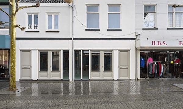 Bedrijfsruimte | 266m² | Sint-Josephstraat | €2450,-