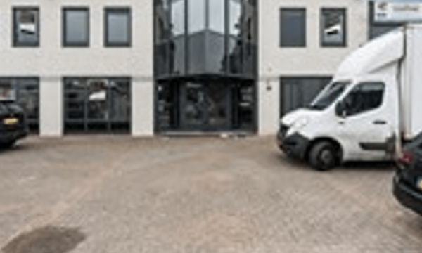 Kantoor | 170m² | €1675,-
