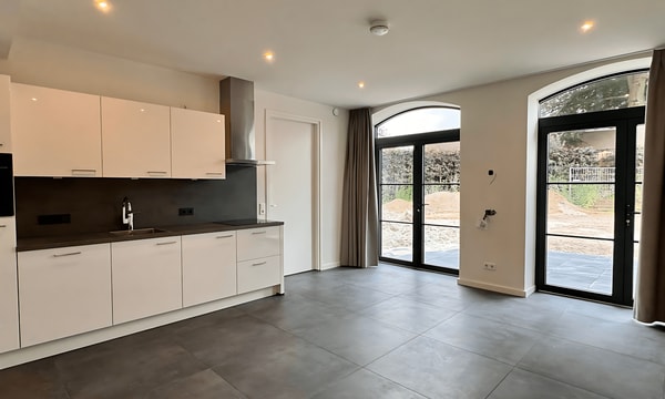 Appartement | 42m² | Rijksweg | €1055,-