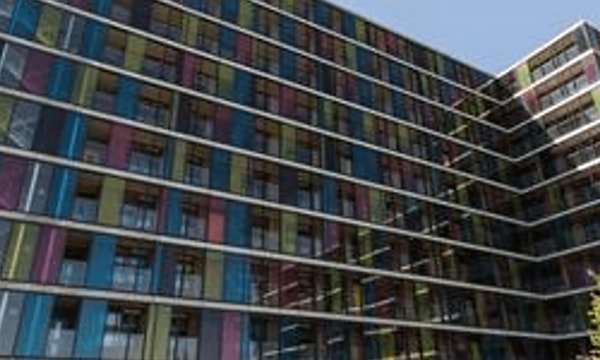 Kamer | Stationsplein | €505,-