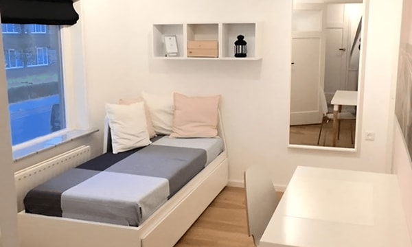 Kamer | 11m² | Nassaulaan | €625,-