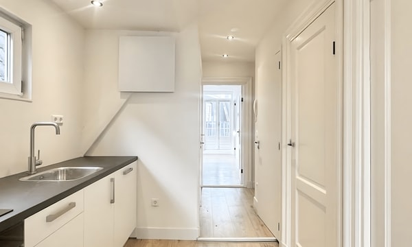 Studio | m² | €3000,-