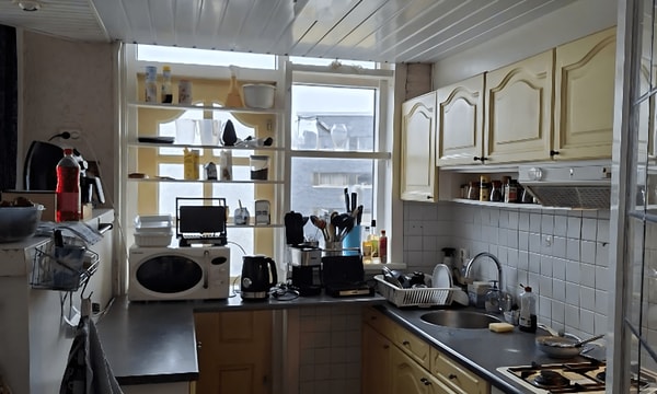 Huis | m² | €8888,-