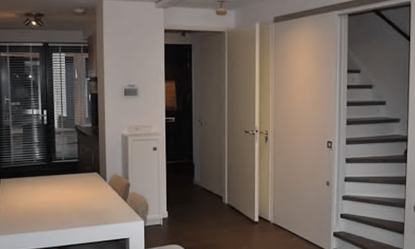 Studio | m² | €800,-