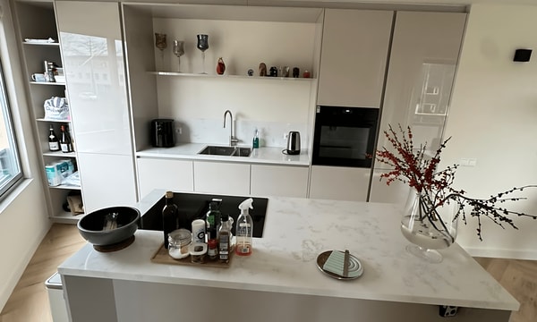 Kamer | 14m² | Kempenlaan | €1100,-