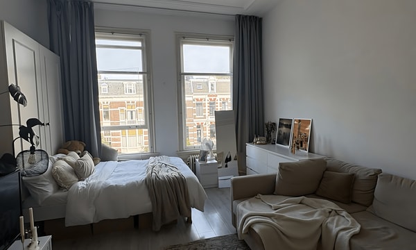 Kamer | 25m² | St. Annastraat | €900,-