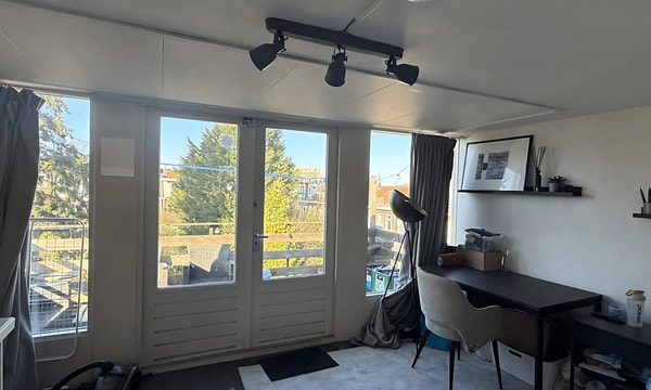Kamer | 15m² | Van der Waalsstraat | €595,-