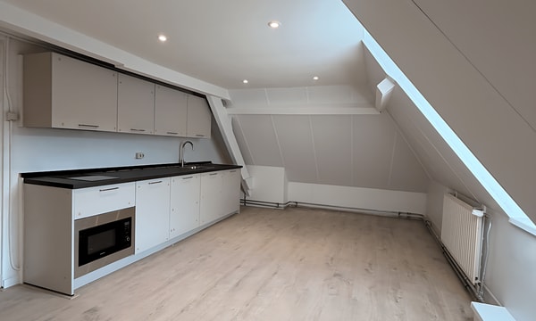 Kamer | 16m² | van Trieststraat | €550,-