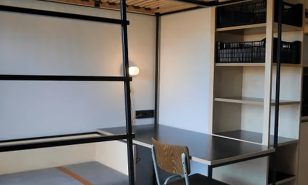 Studio | 17m² | Dokter Nevenstraat | €654,-